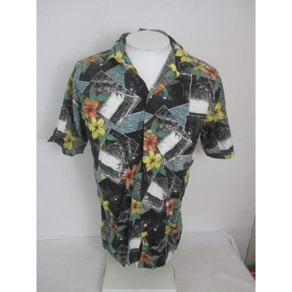 Newport Blue vtg Men Hawaiian camp shirt p2p 23 L aloha luau tropical floral - Picture 3 of 8